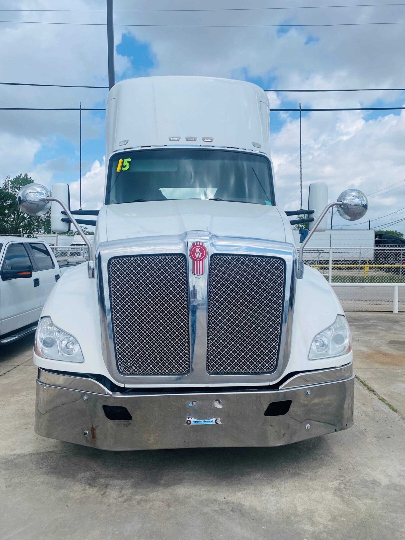 Heavy-duty truck with chrome grille